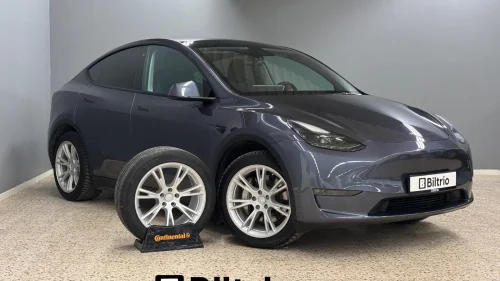 TESLA Model Y LongRange/AWD/Premium/Panorama