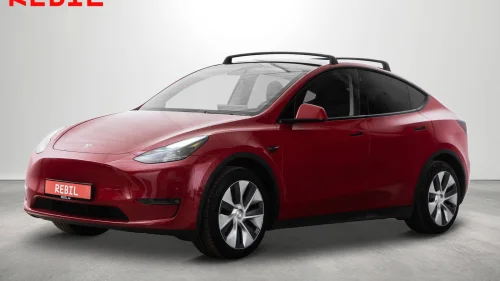 TESLA Model Y 533km(WLTP)/LR/AWD/Ryzen/Navi/R.kam/Pano/AP/V.pumpe
