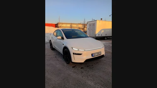 TESLA Model Y Launch Series Long Range AWD