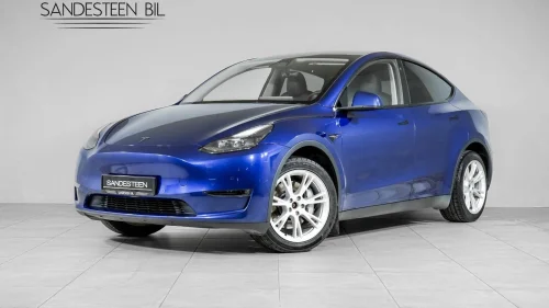 TESLA Model Y 530KM/LONG RANGE/SKINN/ELSETER/PANORAMA/AUTOPILOT+++