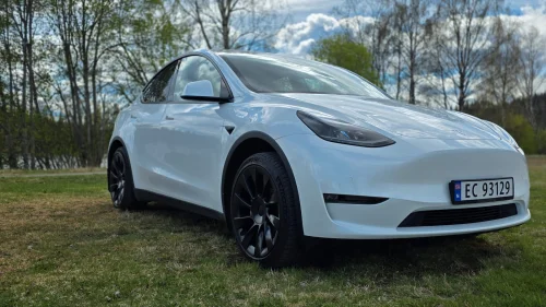 TESLA Model Y Long Range AWD