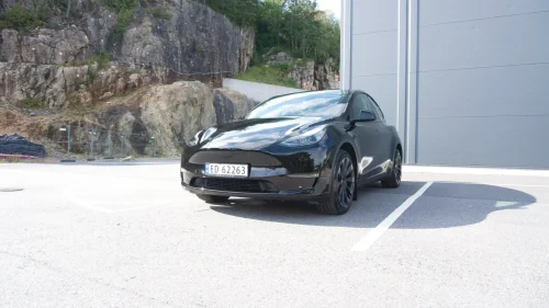 TESLA Model Y Long Range AWD