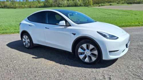 TESLA Model Y Long Range AWD