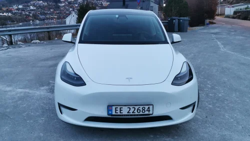 TESLA Model Y Long Range/Garanti/1Eier/AWD/542WLTP