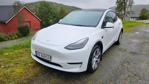 TESLA Model Y Long Range AWD