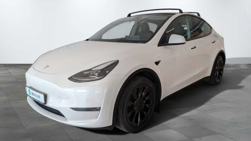 TESLA Model Y Long range AWD 533km WLTP /Krok/Skinn/R.Kamera