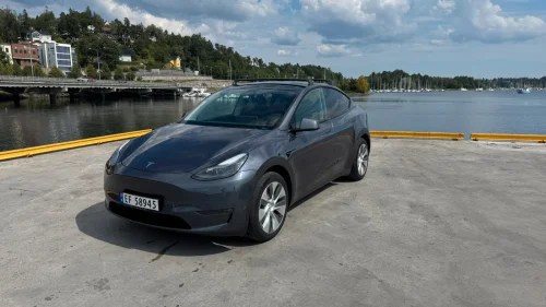 TESLA Model Y Long Range AWD