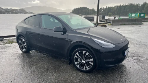 TESLA Model Y Long Range AWD
