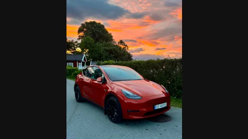 TESLA Model Y Long Range AWD