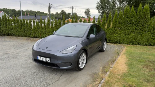TESLA Model Y Long Range AWD