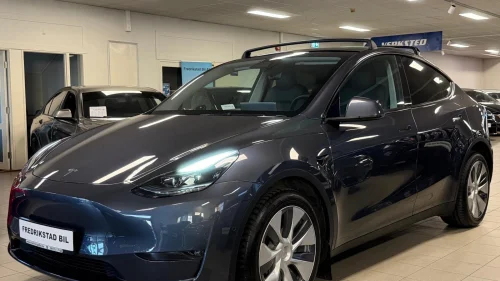 TESLA Model Y LONGRANGE-AWD-PREMIUM-HENGERFESTE-VARMEPUMPE-ACC