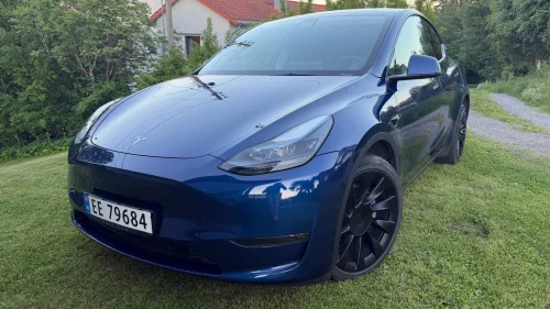 TESLA Model Y LR AWD / Lang Garanti / 20" / Hengerfeste