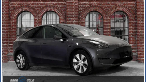 TESLA Model Y LongRange - AWD - Autopilot - Hengerfeste - 533 km -