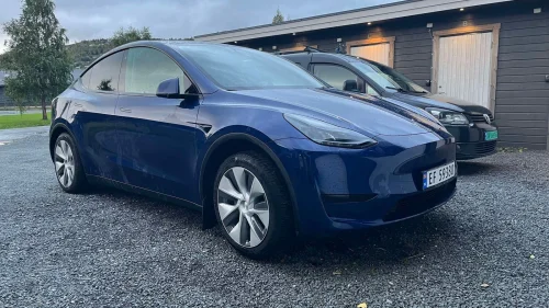 TESLA Model Y Standard Range RWD
