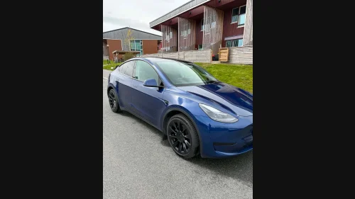 TESLA Model Y Standard Range RWD