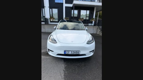 TESLA Model Y Standard Range RWD