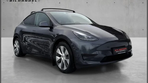 TESLA Model Y // Garanti // Tilhengerfeste