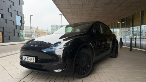 TESLA Model Y Standard Range RWD