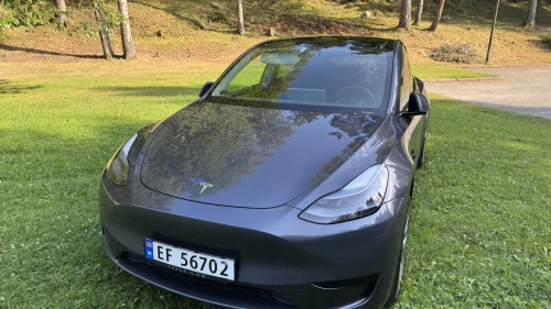 TESLA Model Y Standard Range RWD