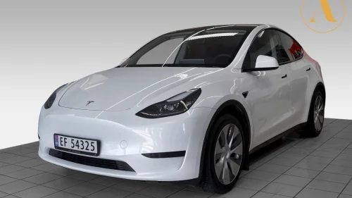 TESLA Model Y SR+ 455KM M/AUTOPILOT/SKINN/PANORAMA/H.FESTE/V.PUMPE