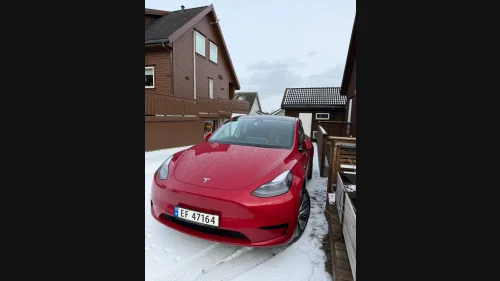 TESLA Model Y Standard Range RWD