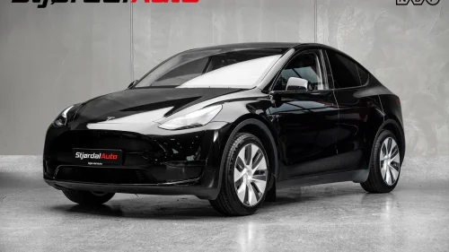 TESLA Model Y RWD 455WLTP/HENGERFESTE/LED/SKINN/ACC/PANO/RATTVARME