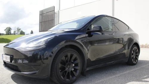 TESLA Model Y |RWD|Autopilot,H.feste,Skinn,Soltak