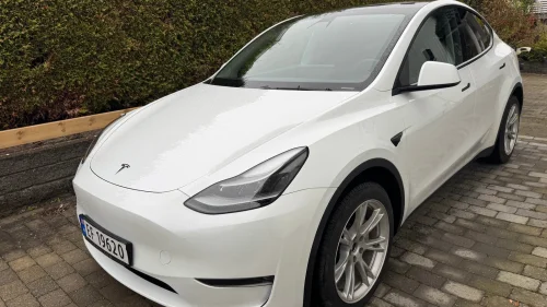 TESLA Model Y Long Range AWD