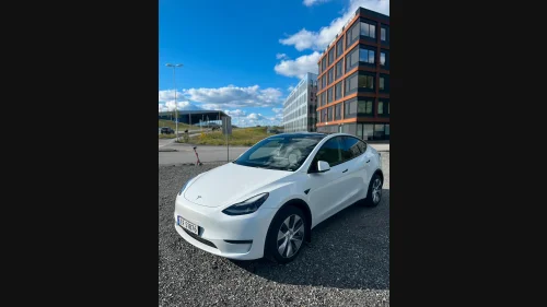 TESLA Model Y Long Range AWD