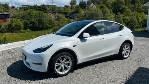 TESLA Model Y Long Range AWD