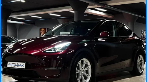 TESLA Model Y Long Range / AWD / Premium / H.feste / 1-eier