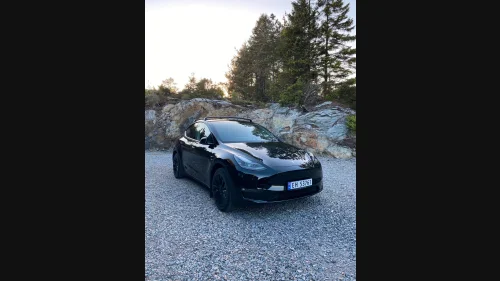 TESLA Model Y Long Range AWD