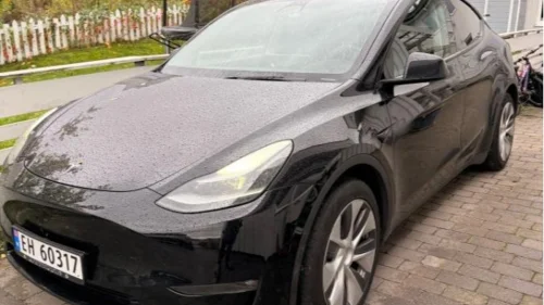 TESLA Model Y Long Range AWD PANORAMA KAMERA RYZEN VARMEPUMPE