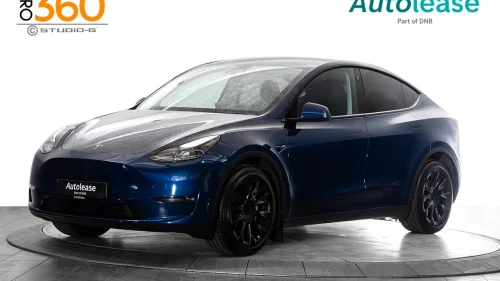 TESLA Model Y Long Range AWD, Autopilot Krok Glasstak Skinn ++,