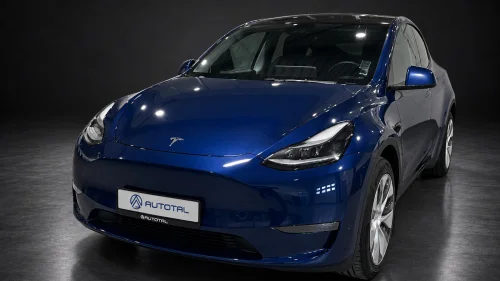 TESLA Model Y AWD | LR | 533km | Krok | Autopilot | Krok | Garanti*