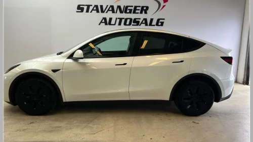 TESLA Model Y 1 EIER/LONGRANGE/LAV KM/HENGERFESTE/SENSORER/STRØKEN+++