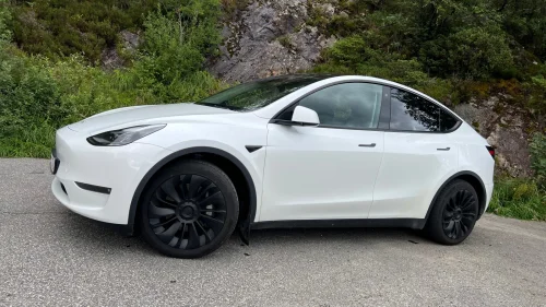 TESLA Model Y Long Range AWD
