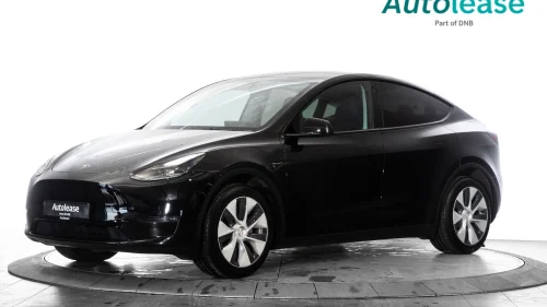 TESLA Model Y Long Range AWD, Krok Autopilot Navi Kunstskinn +++,