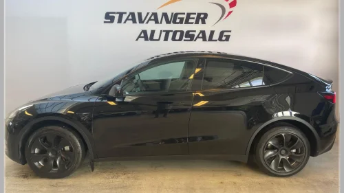 TESLA Model Y LONGRANGE/533WLTP/AWD/HENGERFESTE/STRØKEN/NYBILGARANTI