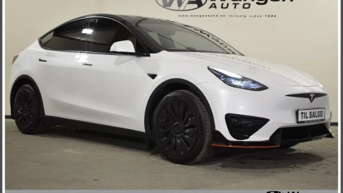 TESLA Model Y 1 Eier/Eu 3-27/Foliert/akselrasjonspakke/Garanti