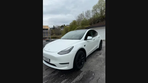 TESLA Model Y Long Range AWD