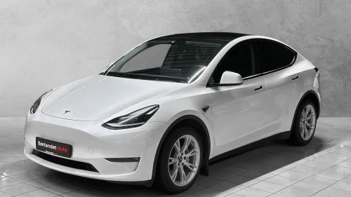 TESLA Model Y AWD LONG RANGE VARMEPUMPE SKINN H-FESTE AUTOPILOT