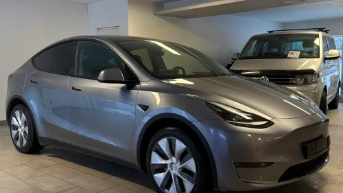 TESLA Model Y Long Range AWD Autopilot Krok Pano EU-08.27 1Eier Norsk