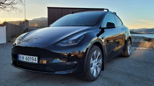 TESLA Model Y Long Range AWD