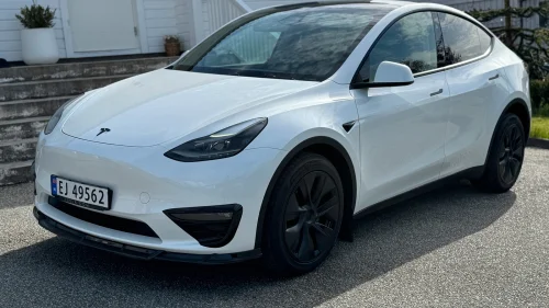 TESLA Model Y Long Range / AWD / 533 WLTP