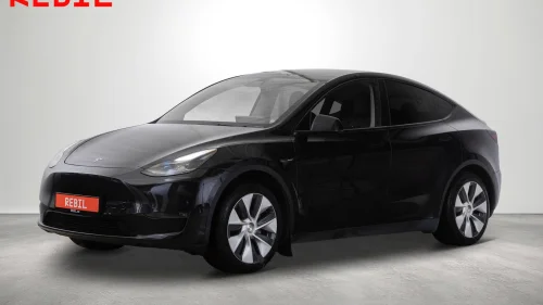 TESLA Model Y 533km(WLTP)/LR/AWD/Ryzen/Navi/R.kam/Pano/AP/V.pumpe