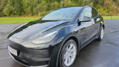 TESLA Model Y Long Range AWD