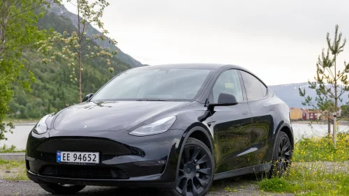 TESLA Model Y Long Range AWD