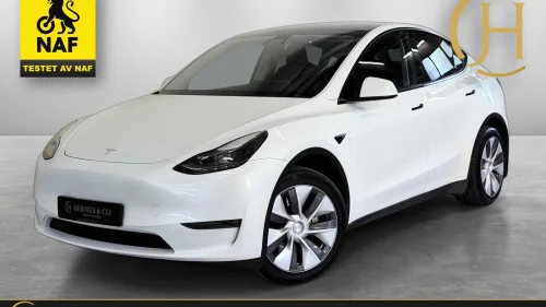 TESLA Model Y LongRange/AWD/Autopilot/Pano/Krok/Skinn/Navi/S+V