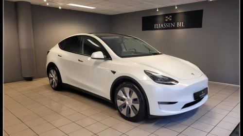 TESLA Model Y Long Range AWD Premium /Autopilot /Sort Skinn /H.Feste